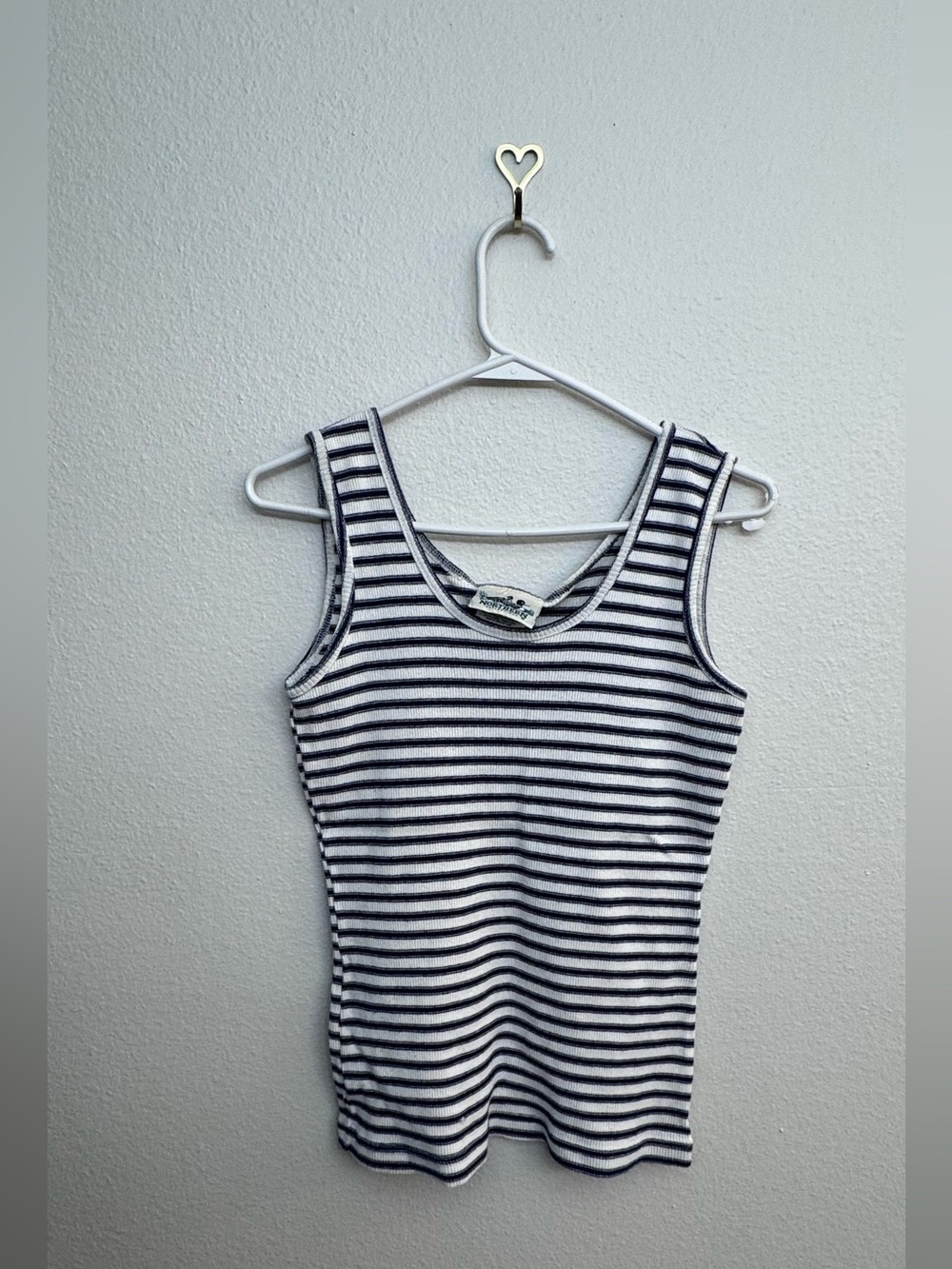 EUC Northern Reflections Blue & White Striped Tank Top - Size Small